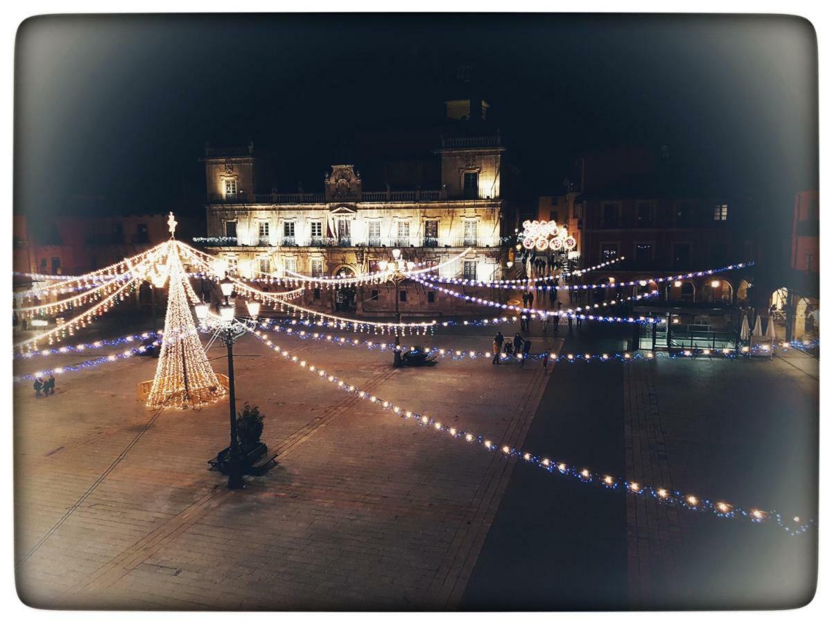 Ng Plaza Mayor León Buitenkant foto